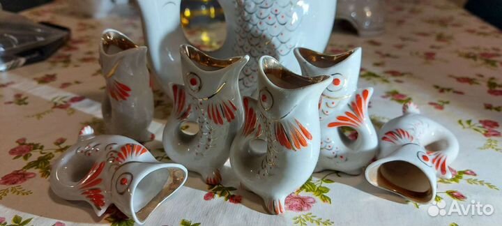 Графин плюс стопки родом из СССР