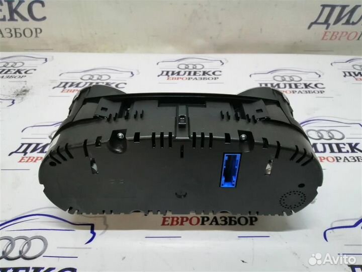 Панель приборов VW Golf VI 2009-2012