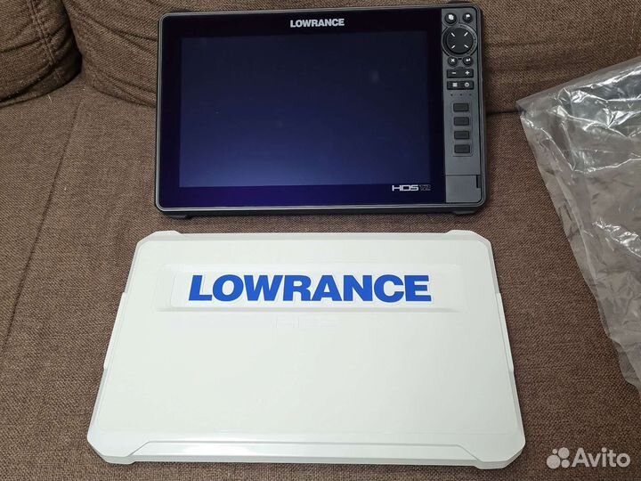 Lowrance HDS 12 Live с датчиком Новый в упаковке