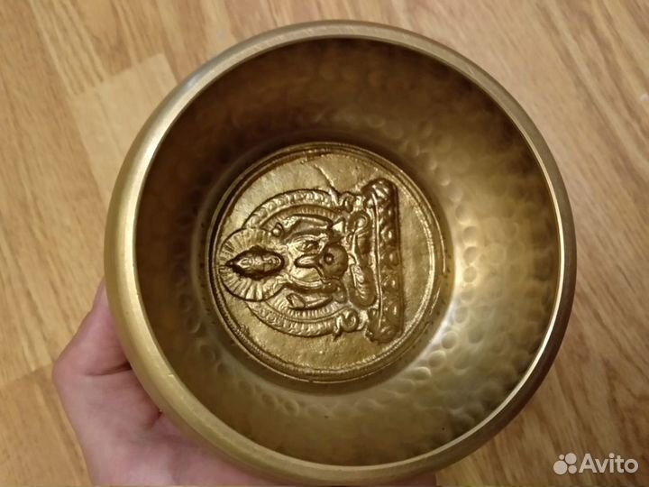 Поющая чаша