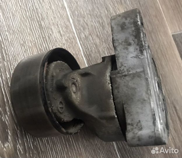 Оригинальный Натяжитель и ролик ремня Honda Accord