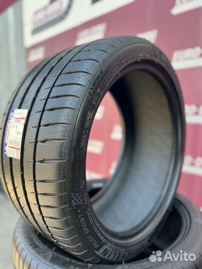 Michelin Pilot Sport 4 SUV 235/65 R18 110H