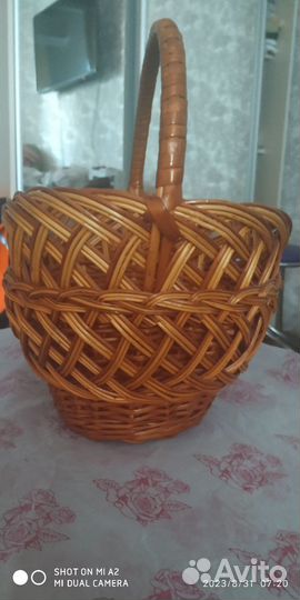 Корзинка из лозы,бересты