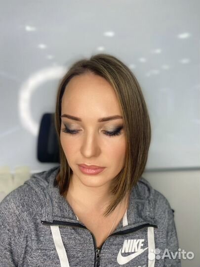 Художник гример, визажист, мастер по прическам