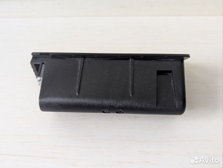 Передняя пепельница на VW Passat B8