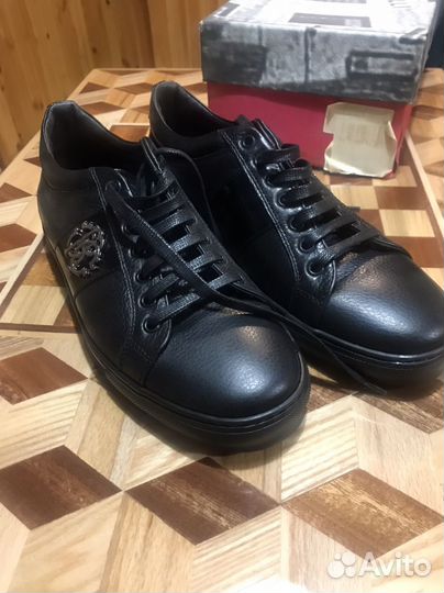 Кроссовки Roberto cavalli