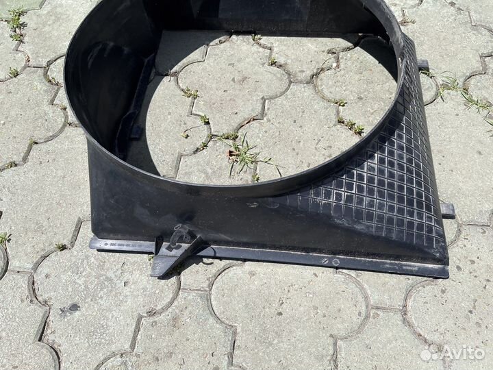 Диффузор Mercedes W124 M102