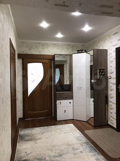 2-к. квартира, 74,2 м², 1/5 эт.