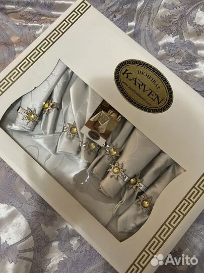 Скатерть с салфетками