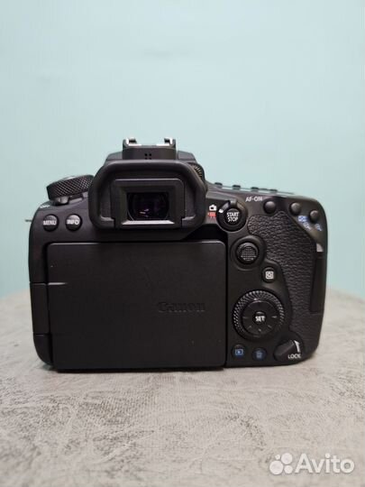 Фотоаппарат canon eos 90d body