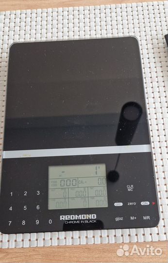 Умные кухонные весы Redmond RS-712 с подсчетом кал
