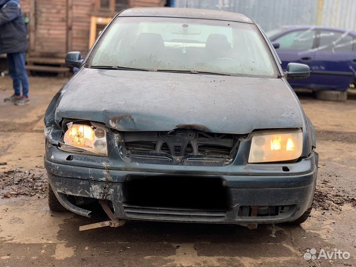 В разборе Volkswagen Bora 1.6