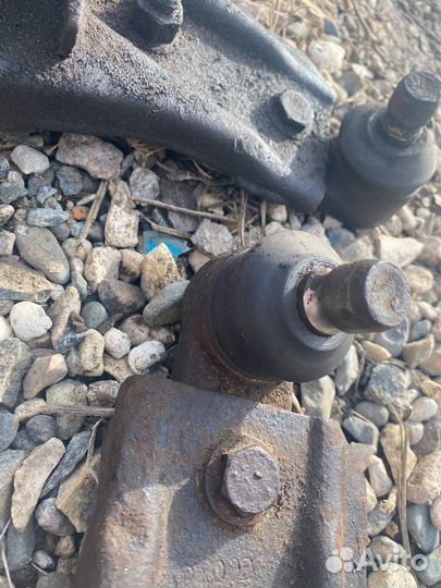 Рычаг передний нижний mazda 323 f ba