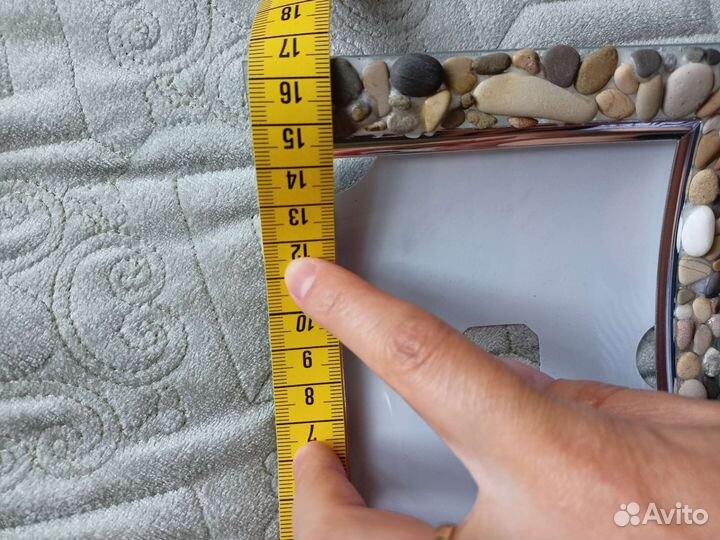 Фоторамка с морскими камнями камешками ракушками