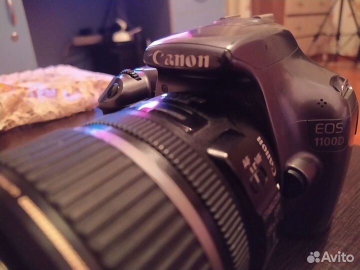 Canon eos 1100d