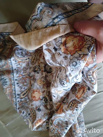 Красивые шарфики новые. Полосатый синий и с узором