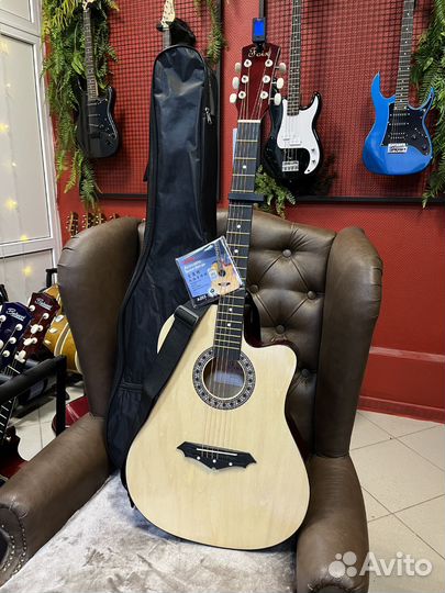 Гитара акустическая Foix с набором аксессуаров