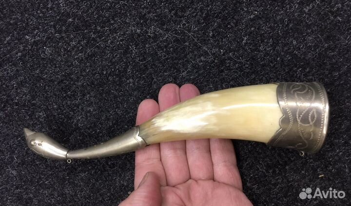 Ритон костяной рог для вина