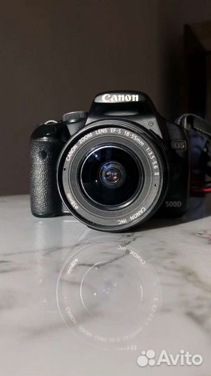 Зеркальный фотоаппарат