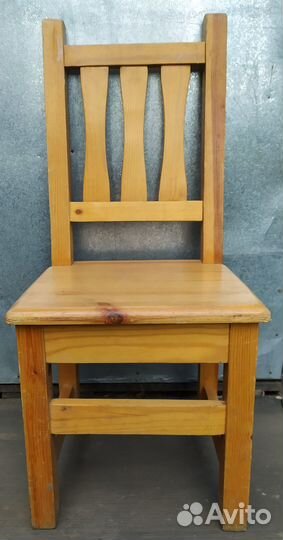 Детский деревянный стульчик