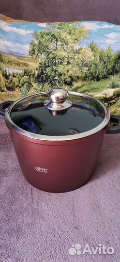 Кастрюля со стеклянной крышкой