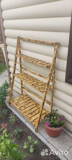 Деревянная стойка (стеллаж) под цветы