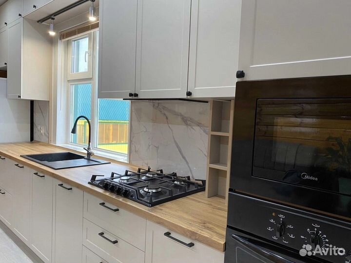 Гарнитур для кухни в потолок