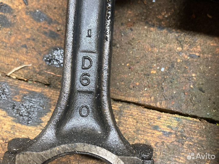 Поршень шатун mitsubishi 4d68t