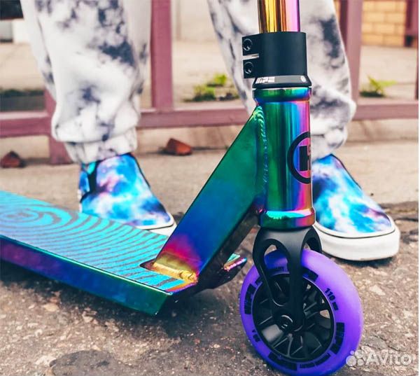 Трюковвой самокат Hipe H11 NeoChrome