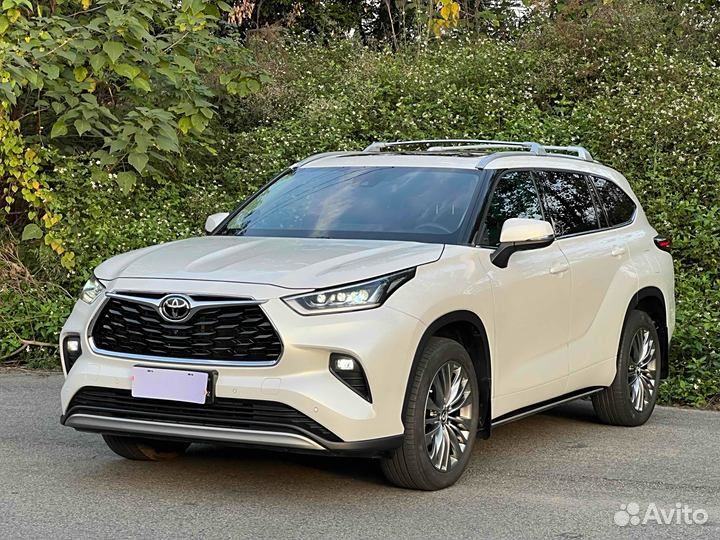 Toyota Highlander 2.0 AT, 2023, 32 000 км