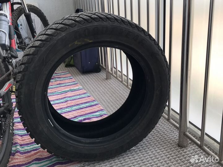 Goodyear Ultragrip Ice Arctic 205/55 R16 94T