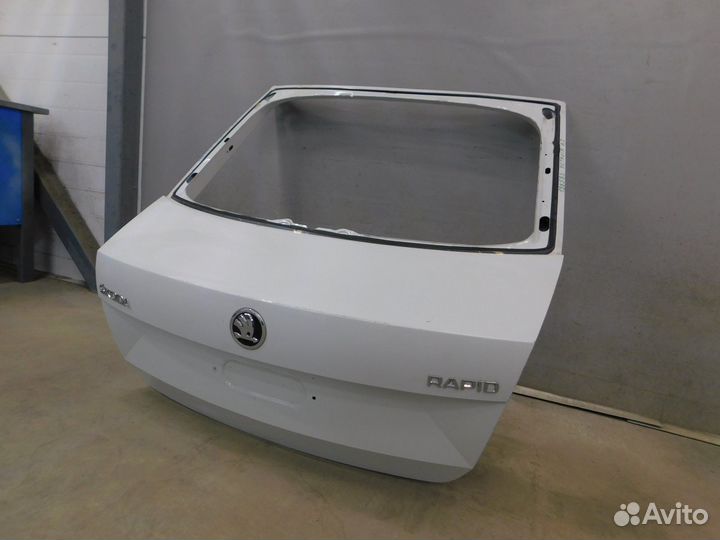 Дверь багажника Skoda Octavia