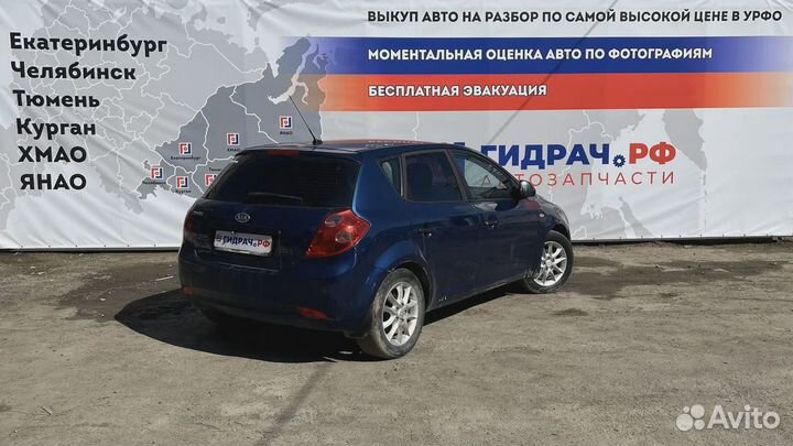 Клапан электромагнитный изменения фаз грм Kia Ceed