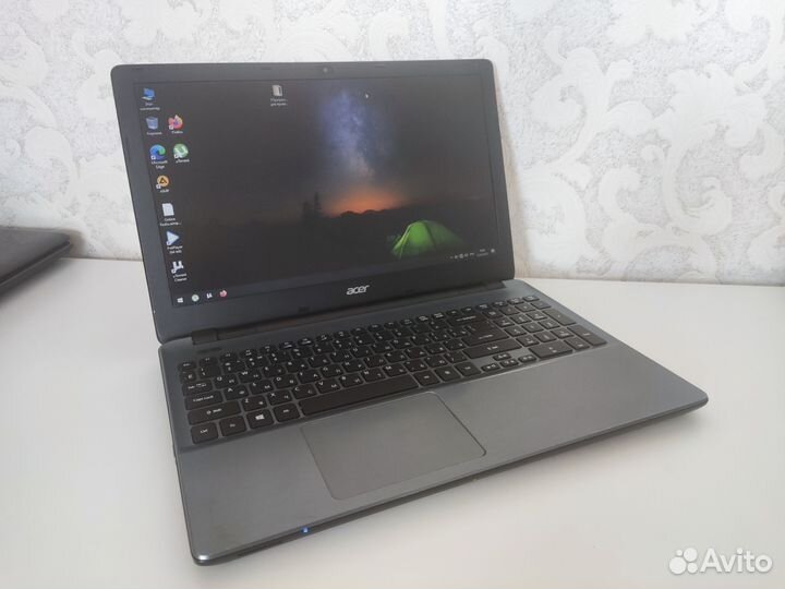 Быстрый, стильный ноутбук Acer e5-571 SSD