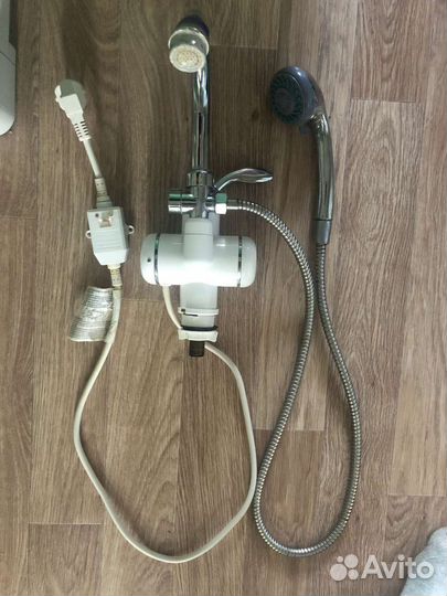 Смеситель с водонагревателем электрический