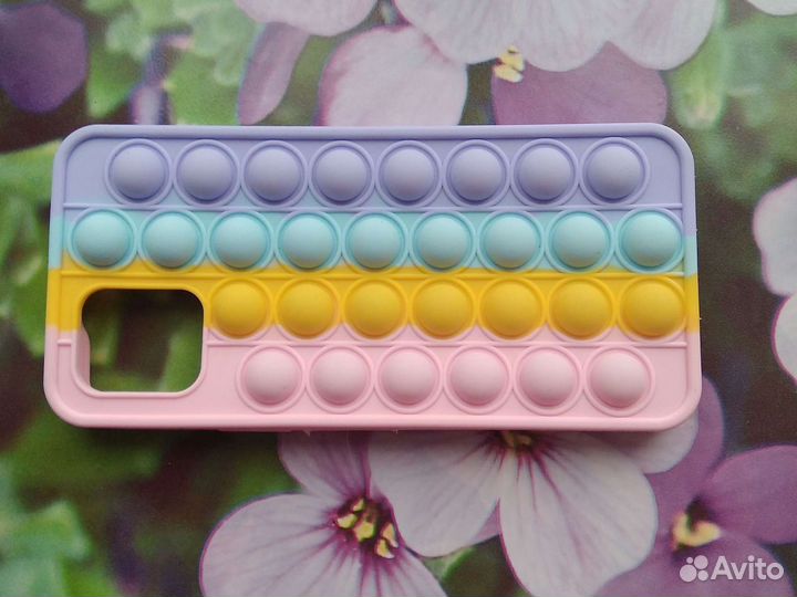 Чехол на телефон