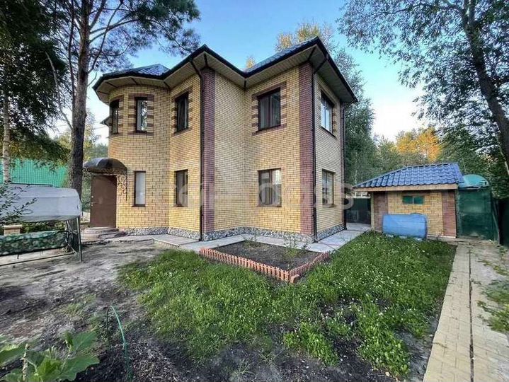 Дом 140 м² на участке 10,6 сот.