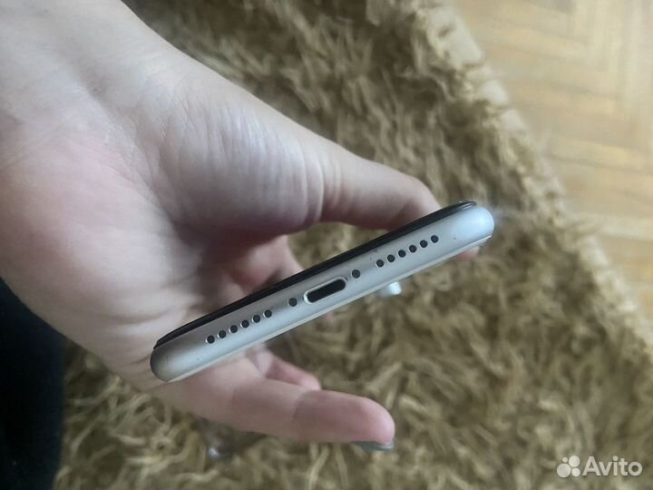 iPhone Xr, 128 ГБ