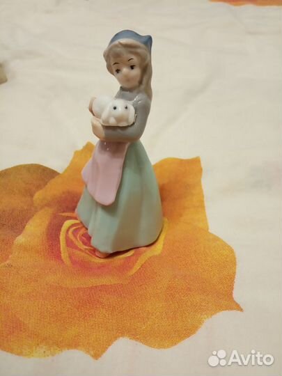 Статуэтки, копилки