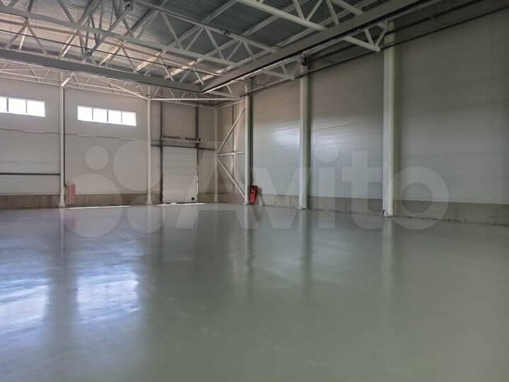 Склад, 1400 м²