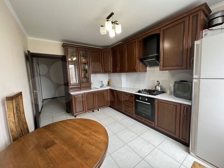 3-к. квартира, 78 м², 7/10 эт.