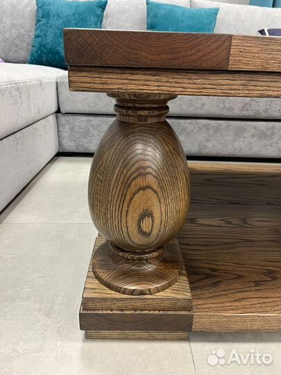 Журнальный стол дубовый