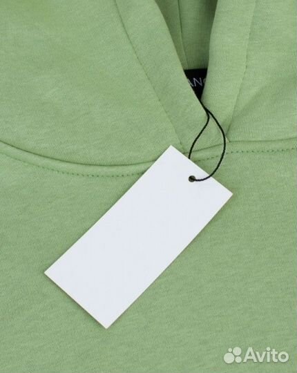 Бирки с белыми биркодержателями