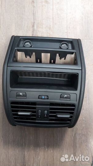 Накладка центральной консоли Bmw 750Lix F02 N63