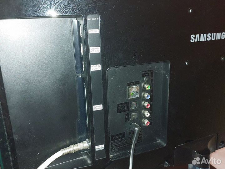 Телевизор Samsung SMART tv 27