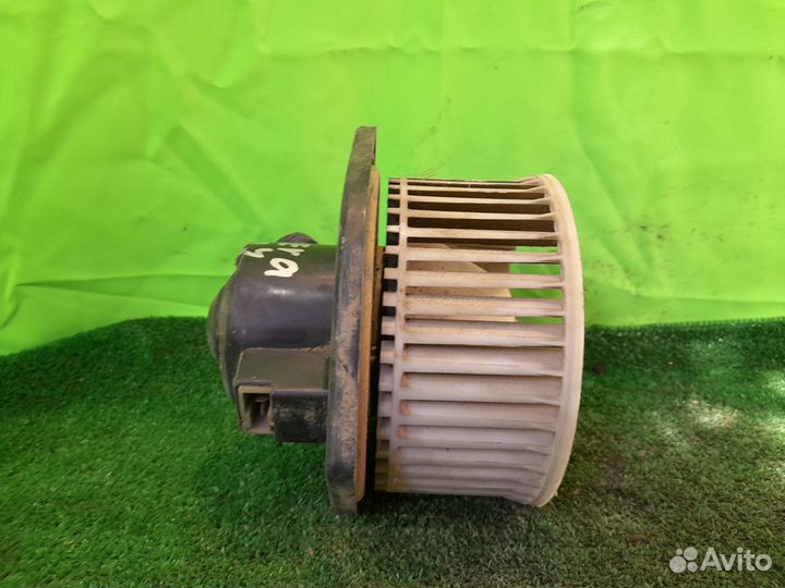 Мотор печки Nissan Primera P11