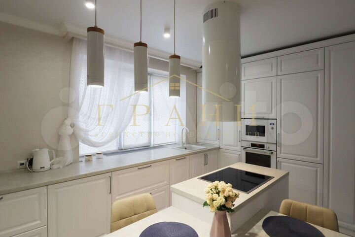 4-к. квартира, 97 м², 1/16 эт.