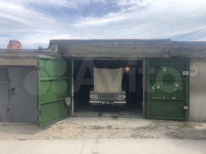 Гараж, > 30 м²