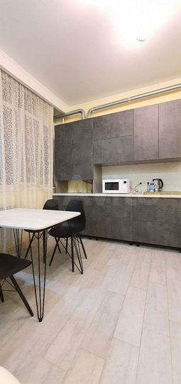 1-к. квартира, 58 м², 3/6 эт.