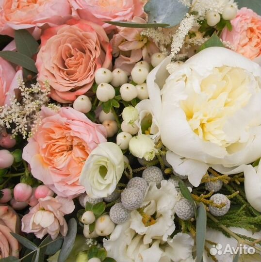 Пионы и пионовидные розы